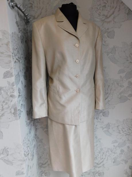 Marcona luxusny kostym 42/44, 44
