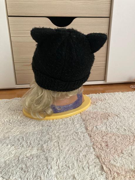 Ciapka s mačacími ušami, reserved,98