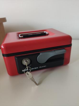 Pokladnička malá do obchodu,