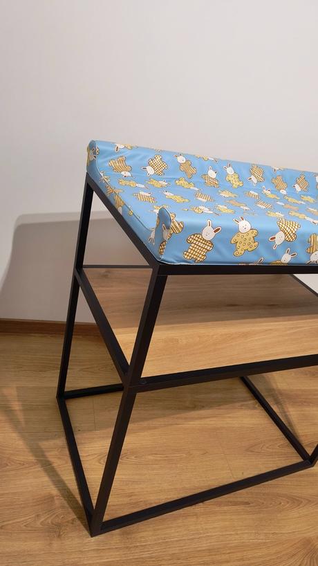 Prebaľovací pultík, 