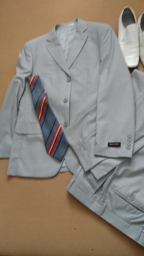 Štýlový oblek, 50