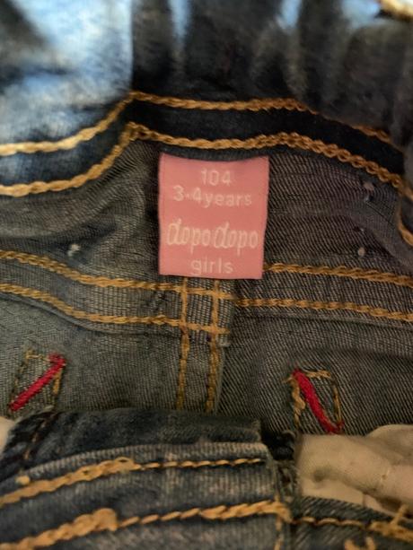 Skinny rifle s krásnymi 3d prvkami, dopodopo,104