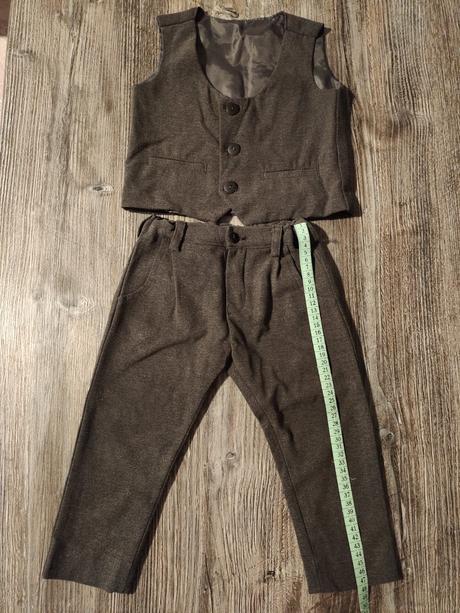 Elegantný komplet nohavice vesta, 98