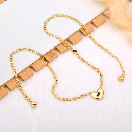 Oceľová retiazka s červeným srdiečkom, 