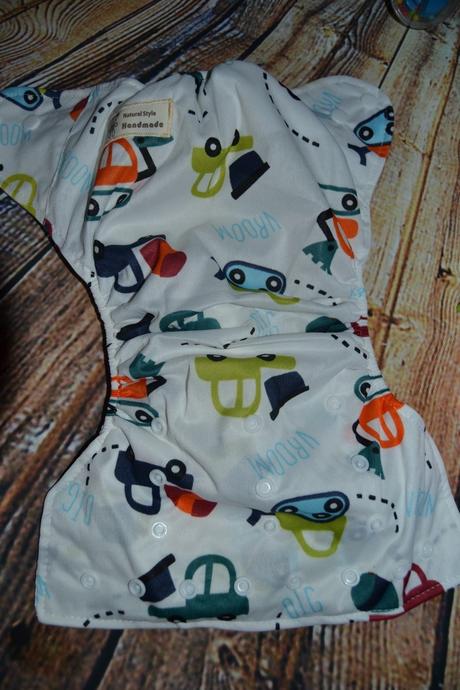 Vrchné pul nohavičky na plienky s veselým vzorom,