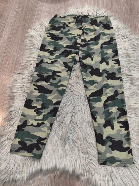 Trojštvrťové maskáčové legíny veľ. m/l, m