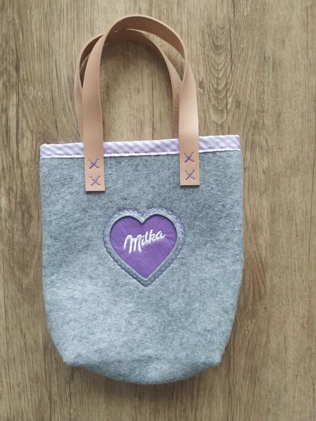 Dievčenská taštička, 