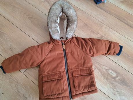 Zimna bunda 6 - 9 mes., f&f,74