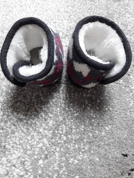 Čižmičky, lupilu,<17