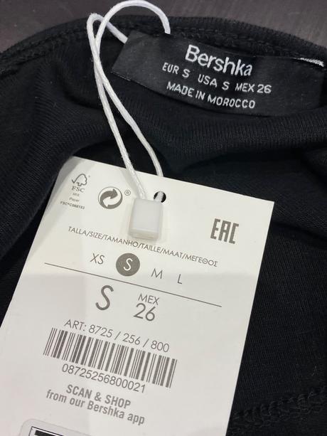 Čierny crop top s bielym nápisom bershka (s), bershka,s