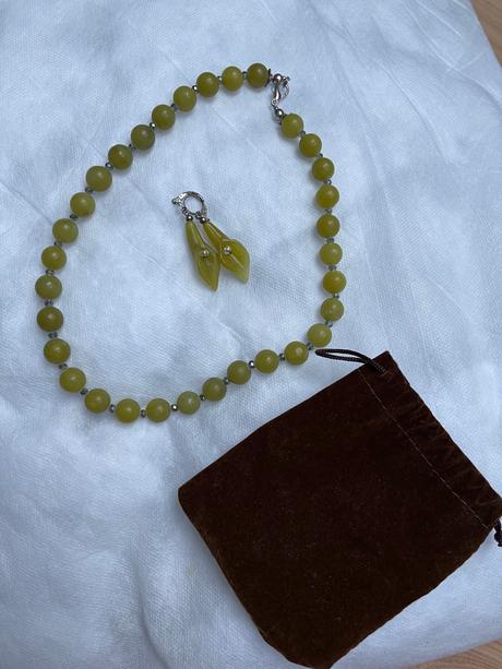 Nahrdelnik +nausnice, 