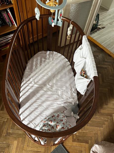 Postieľka stokke sleepy mini+ baby walnut brown, šírka (cm): 70,dĺžka (cm): 120