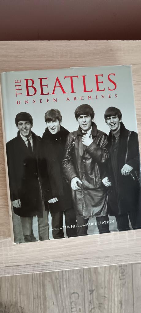 Beatles knihy,