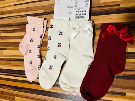 Veľ.25/27 zn.h&m nové 4 páry ponožiek s mašličkami, h&m,25 / 26 / 27