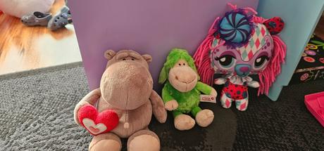 Značkové plyšáky nici..., 