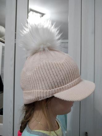 Čiapka biely brmbolecanglo- styl 5-14 r, elasticka,