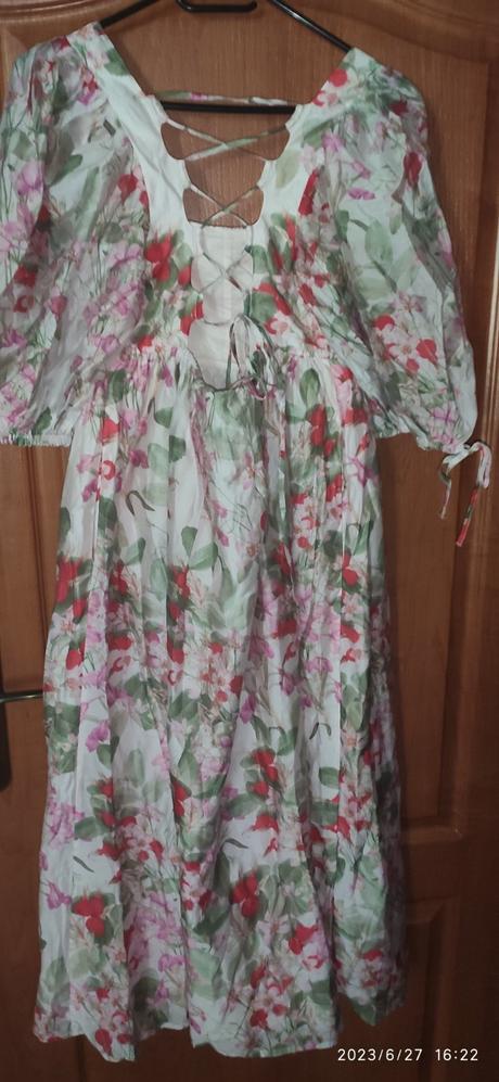 Šaty s vreckami - care label, 38