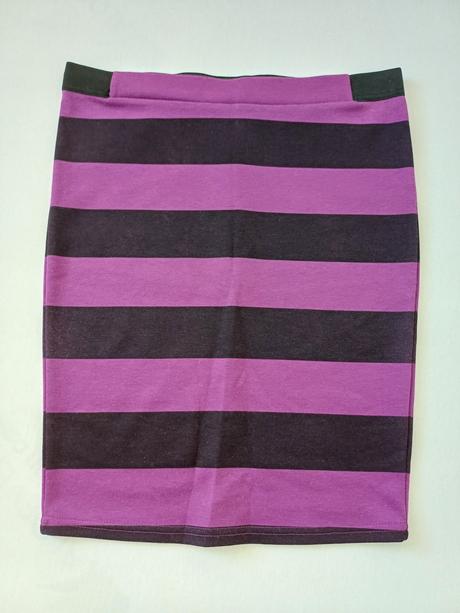 Fialová suknicka, terranova,s