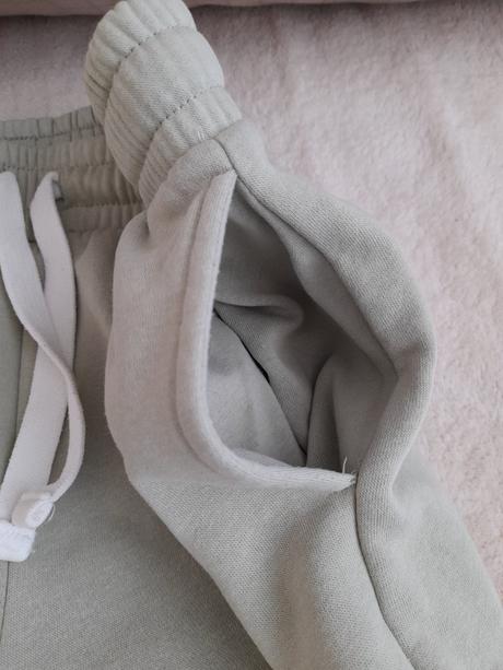 Tepláky, reserved,146