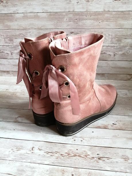 Semisové čižmy, 38