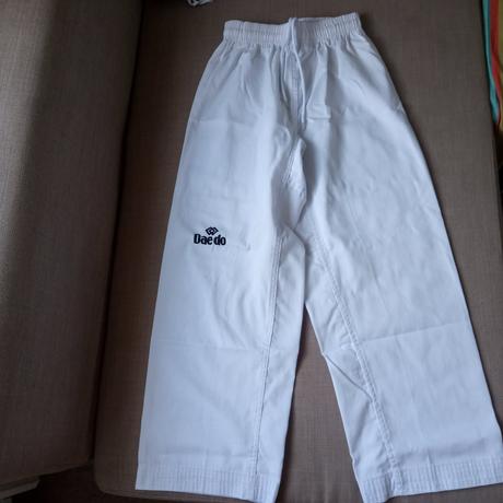 Dobok taekwondo, 140