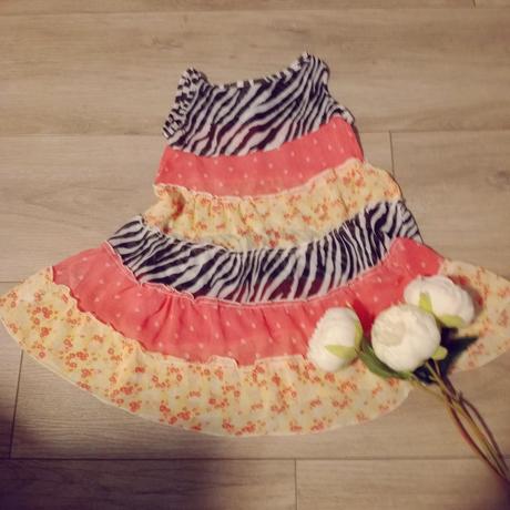 Ľahké plážové šaty, 104