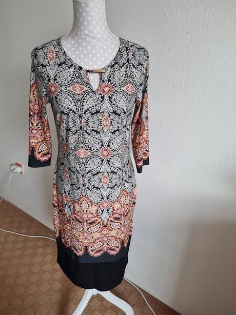 Elastické šaty atmosphere veľ. m, atmosphere,m