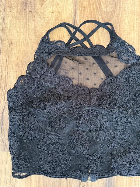 Čipkovany crop top, river island,m
