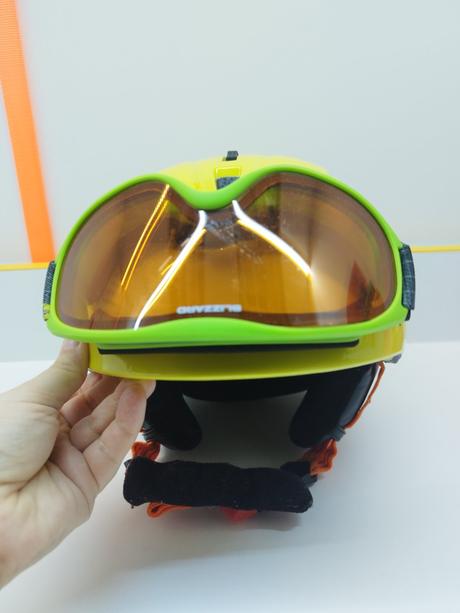 Lyžiarska prilba s okuliarmi blizzard, 