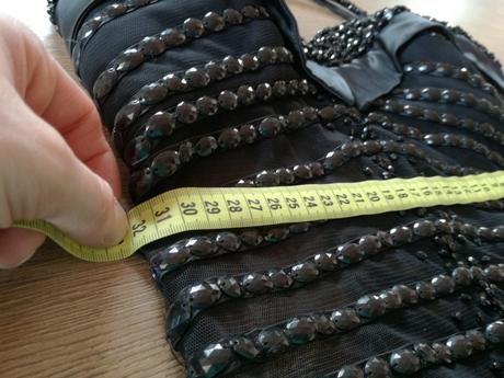 Večernè šaty nàdhernè, m