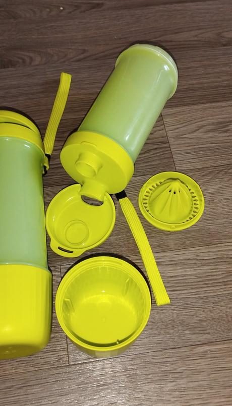 Flaša tupperware 1 kus,