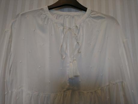 Dámsky biely top ozdobený gulôčkami, l/xl, xl