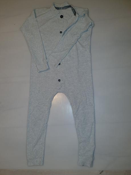 Pyzamovy komplet, 122