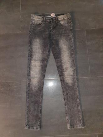 Vyšúchané elastické  rifle, s