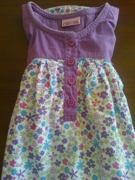Blúzka kvietková,málo nosená,veľ.3-4 roky, cherokee,104