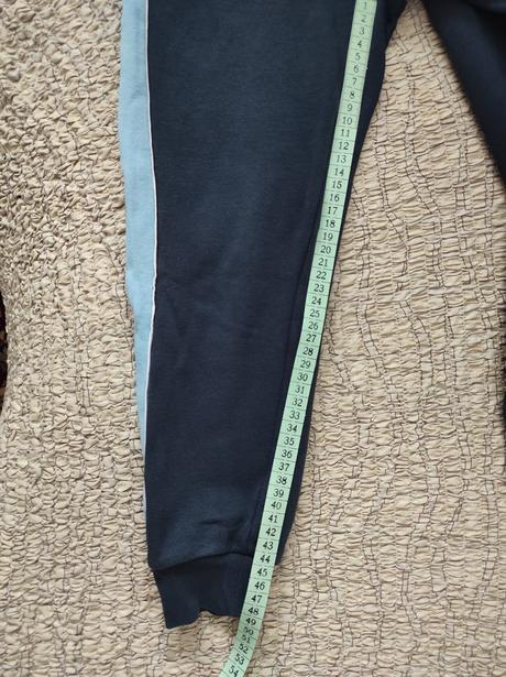 Predám chlapč. teplákové nohavice veľk. 122, h&m,122