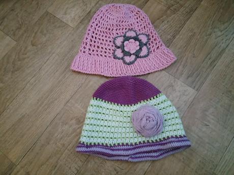 Klobúčiky háčkované, 
