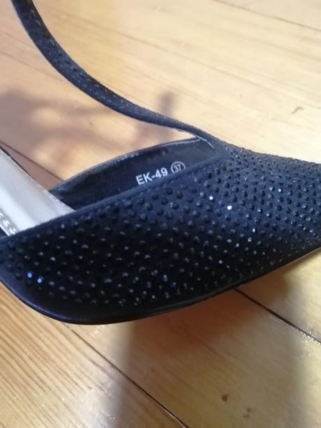 Spoločenské topanky, 37