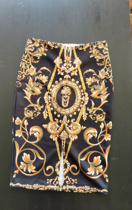 Zlato čierna sukňa, s