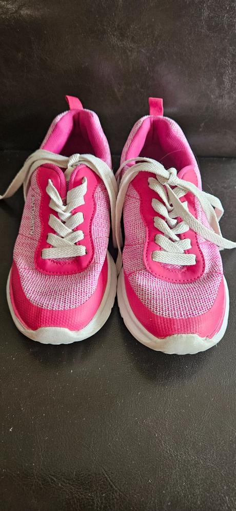 Dievčenské tenisky, authority,32