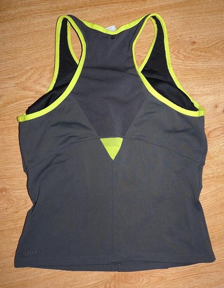 Športové tielko, nike,38