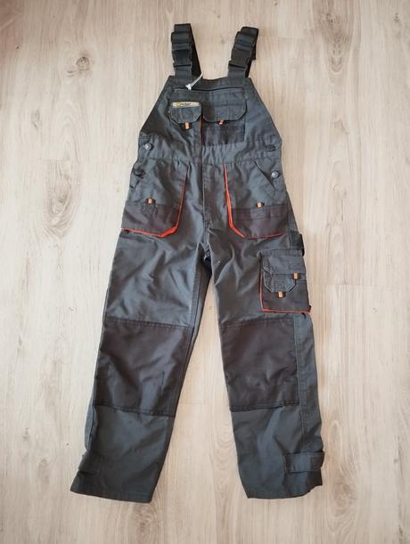 Monterky worker, 116