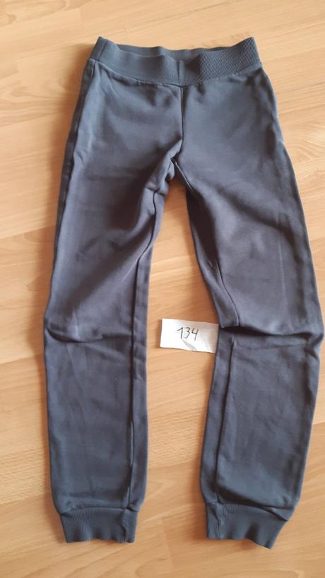 2x teplaky, lindex,134