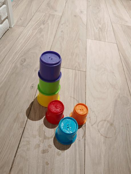 Poháriky na hranie aj kupanie, 