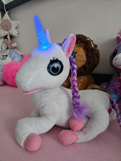 Plyšový jednorožec luna,