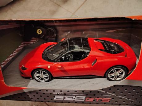 Ferrari auto na ovládanie, 