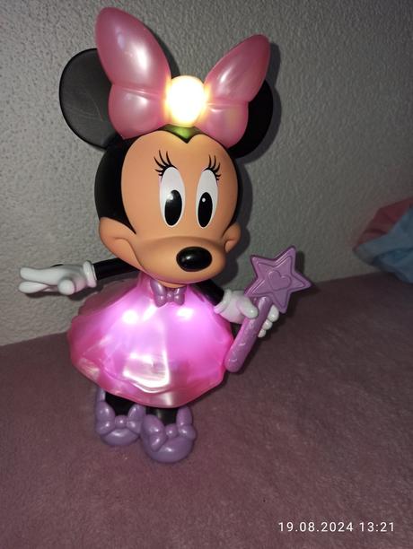 Veľká figúrka minnie,
