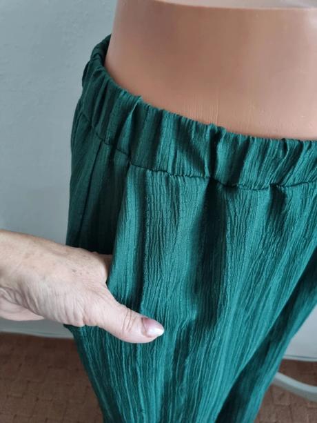 Súprava crop top + široké nohavice veľ. m, m