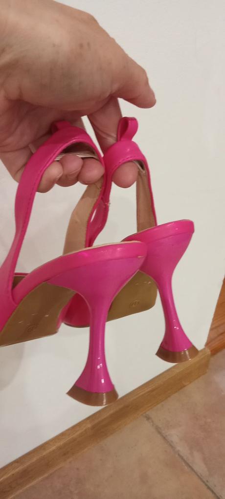 Luxusné lodičky, 37