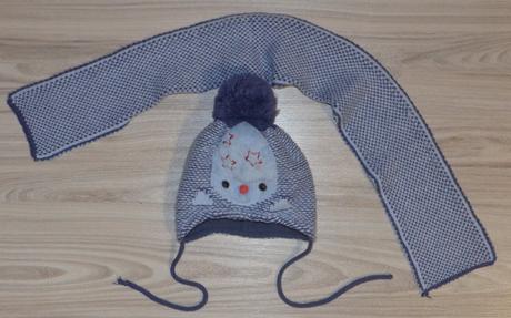 Čiapka so šálom, 80